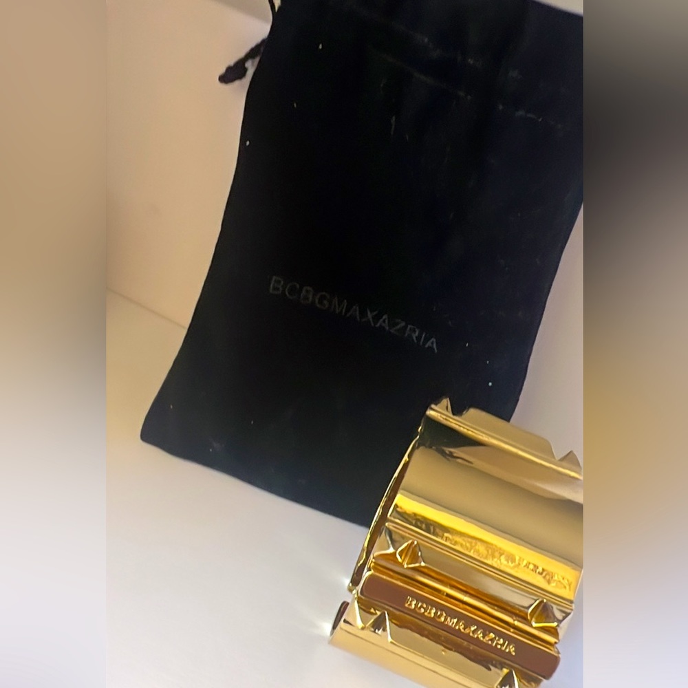 BCBG Bangle (gold plated)
